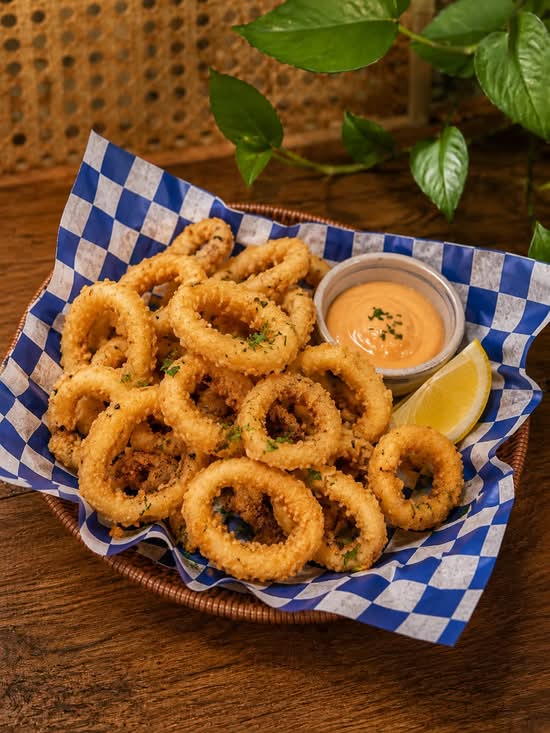 香炸魷魚 Fried Calamari